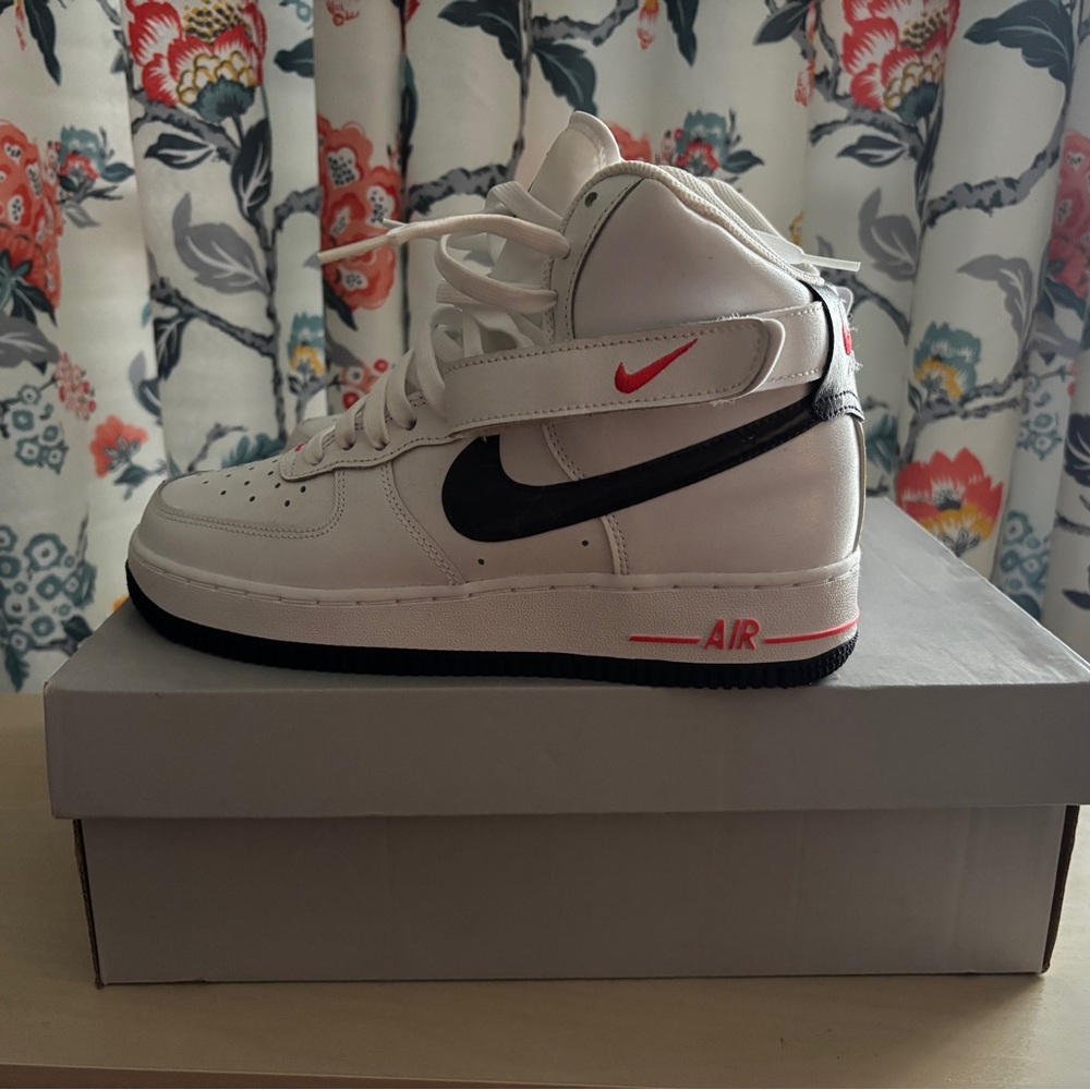 Nike Kids High-Top Sneakers - White, Black, and Red